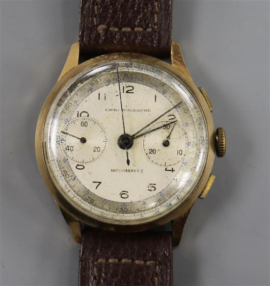 A gentlemans 18ct gold chronographe wristwatch, on leather strap.